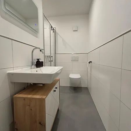 شقة Zentrale Mit Eigenem Eingang Und Stellplatz
