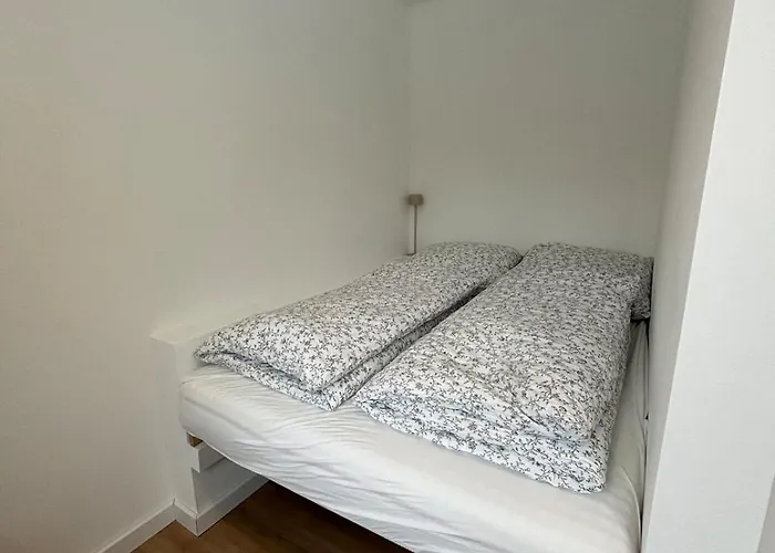 Zentrale Mit Eigenem Eingang Und Stellplatz * Lübbecke