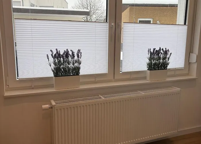 Zentrale Mit Eigenem Eingang Und Stellplatz Apartman *