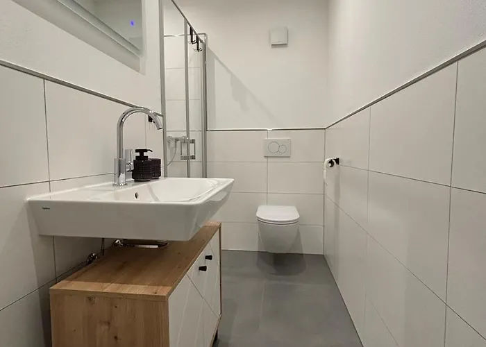 Apartman Zentrale Mit Eigenem Eingang Und Stellplatz